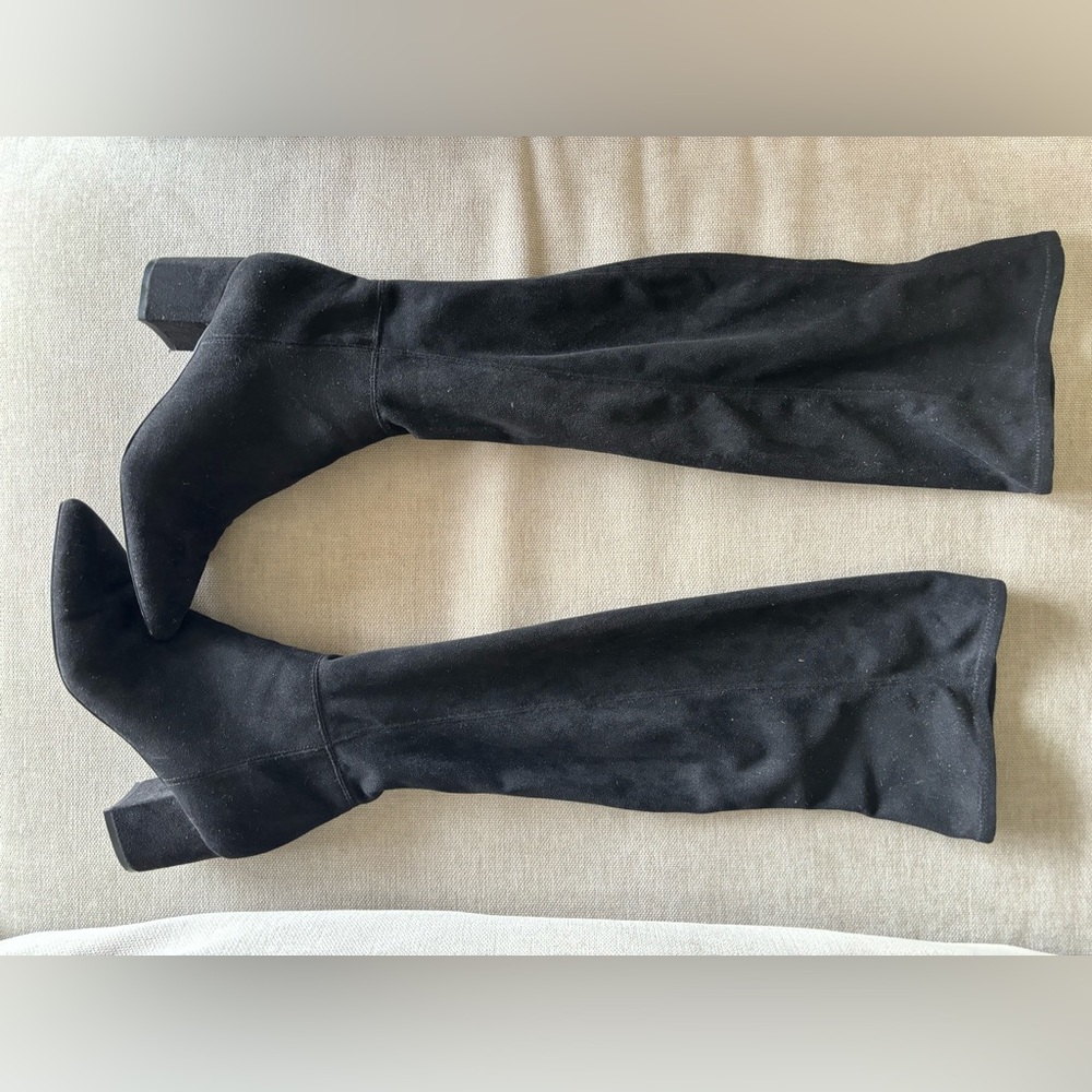 Steve Madden. Suede OTK boots.